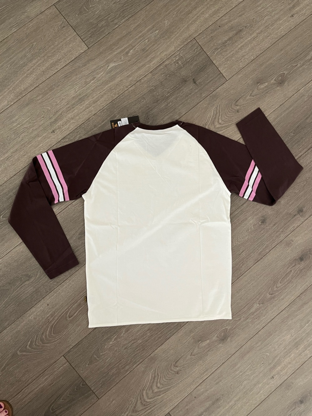 NWT Gola White With Brown and Pink Accent Longsleeve Baseball T-shirt Size Large - Picture 2 of 7